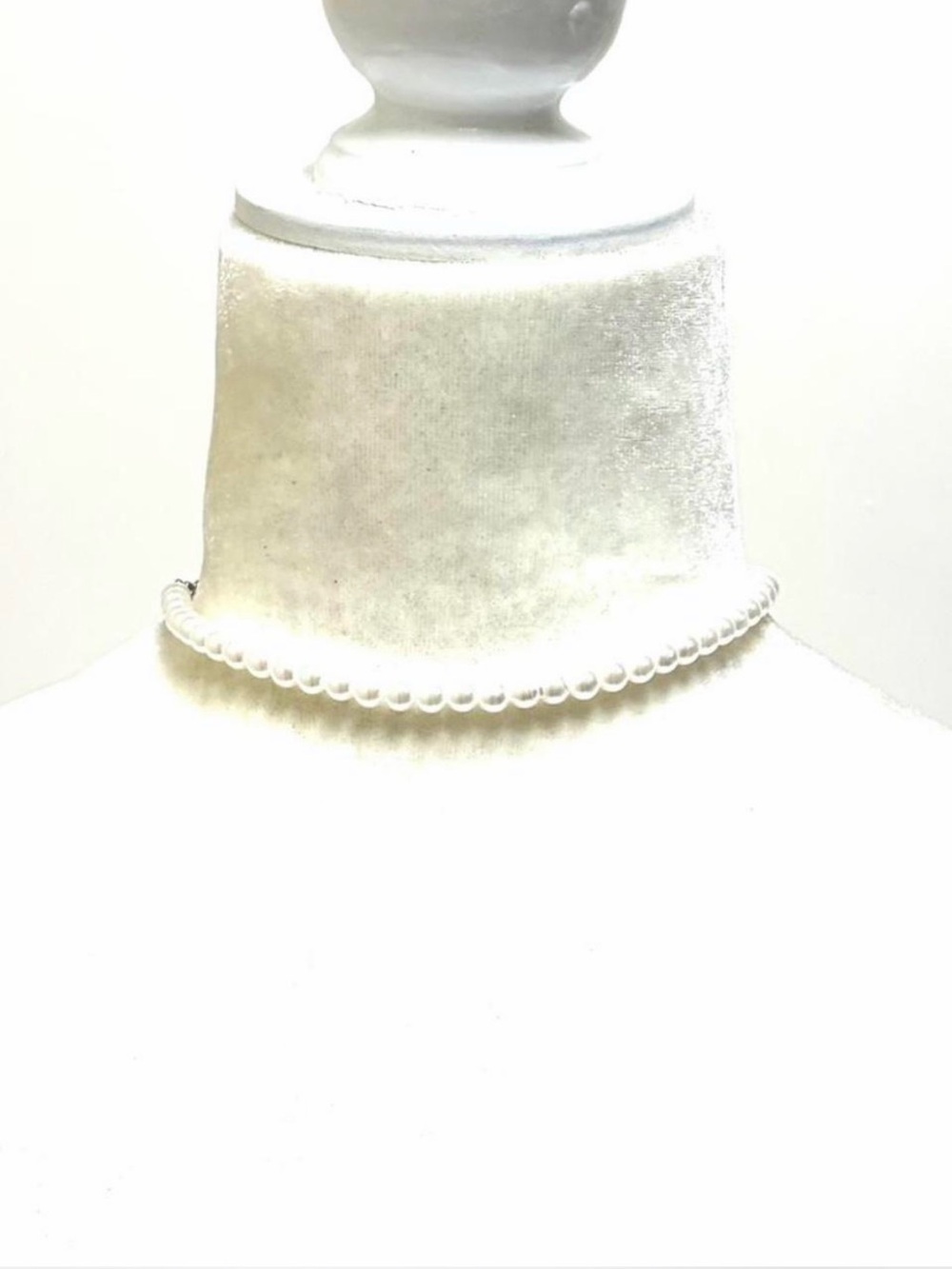 Classic White Pearl Choker Necklace - Women Jewelry